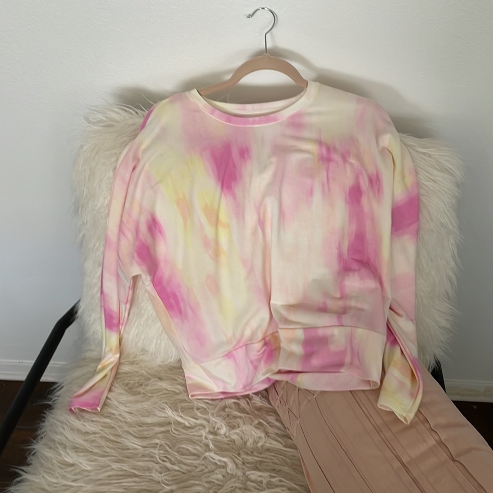 Tie-Dye Dweatshirt